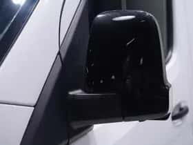 Mercedes-Benz Sprinter (2021) thumbnail 143