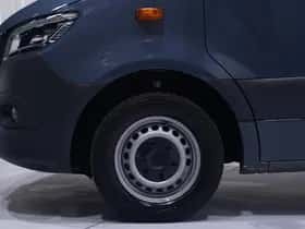 Mercedes-Benz Sprinter (2024) thumbnail 97