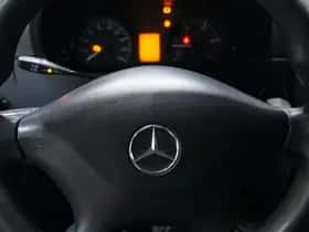 Mercedes-Benz Sprinter (2014) thumbnail 98