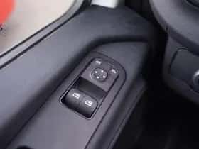Mercedes-Benz Sprinter (2019) thumbnail 126
