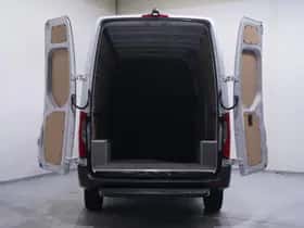 Mercedes-Benz Sprinter (2024) thumbnail 13