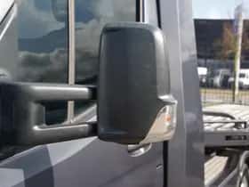 Mercedes-Benz Sprinter (2019) thumbnail 16