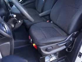 Mercedes-Benz Vito (2023) thumbnail 104