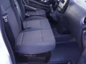 Mercedes-Benz Vito (2023) thumbnail 65