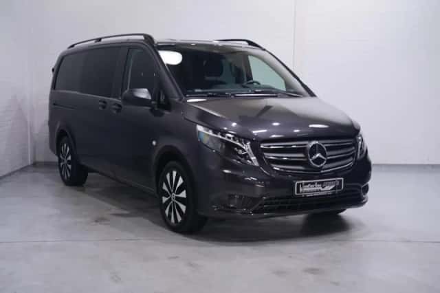 Mercedes-Benz Vito (2024) thumbnail 3