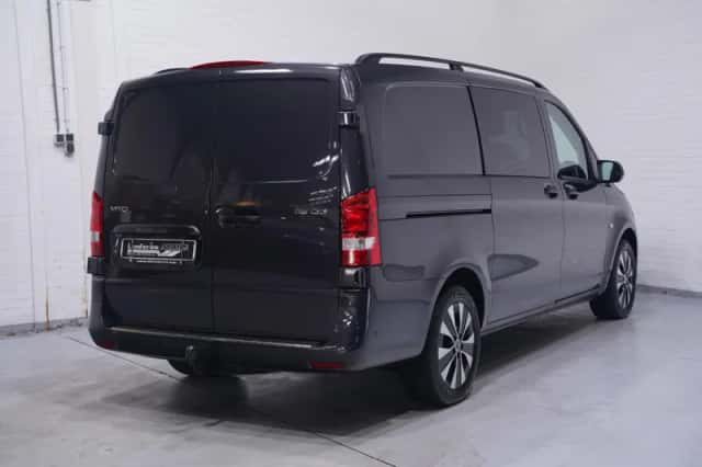Mercedes-Benz Vito (2024) thumbnail 5