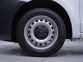 Mercedes-Benz Vito (2021) thumbnail 105