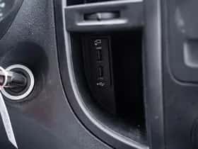 Mercedes-Benz Vito (2021) thumbnail 126