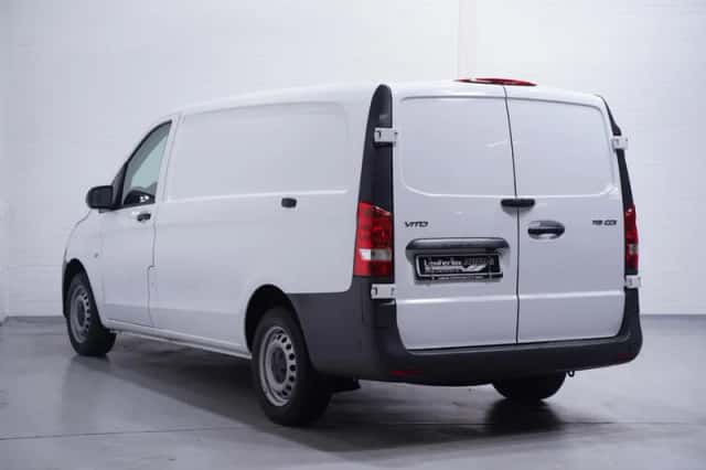Mercedes-Benz Vito (2021) thumbnail 4