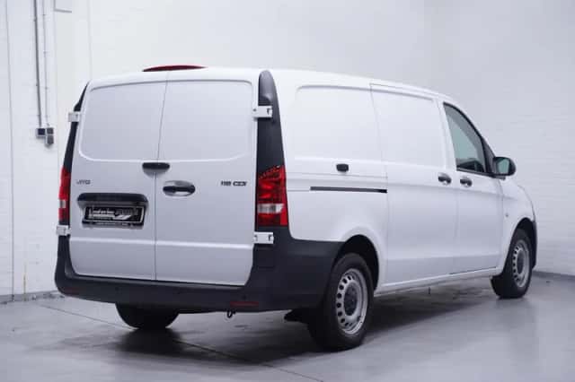 Mercedes-Benz Vito (2021) thumbnail 5