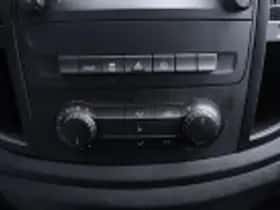 Mercedes-Benz Vito (2021) thumbnail 78