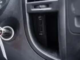 Mercedes-Benz Vito (2021) thumbnail 83