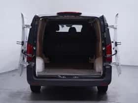 Mercedes-Benz Vito (2021) thumbnail 98