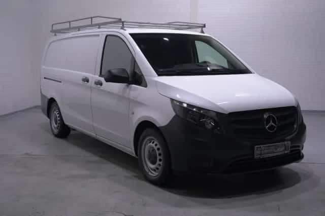 Mercedes-Benz Vito (2018) thumbnail 2