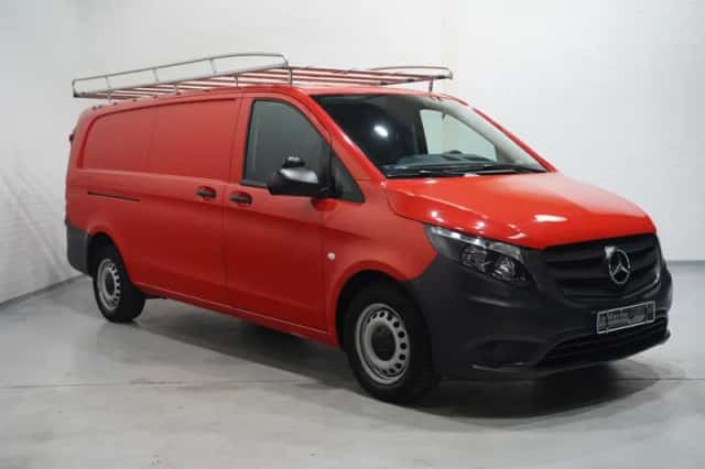 Mercedes-Benz Vito (2021) thumbnail 3
