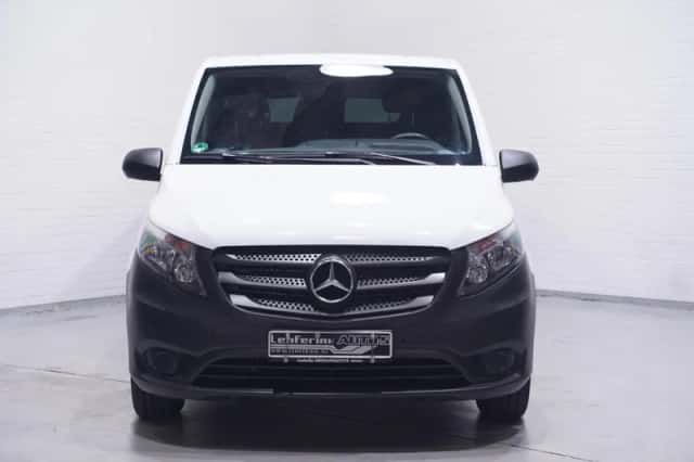 Mercedes-Benz Vito (2022) thumbnail 6