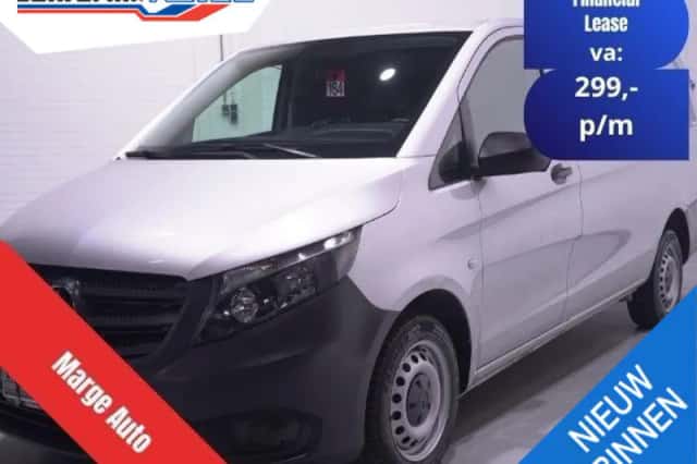 Mercedes-Benz Vito (2021) thumbnail 2