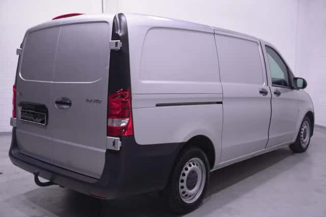 Mercedes-Benz Vito (2021) thumbnail 5