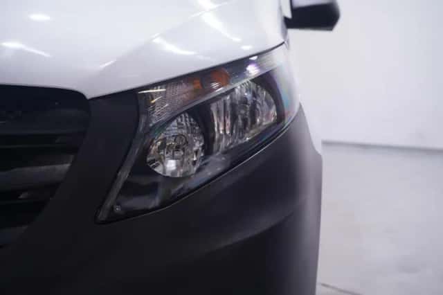 Mercedes-Benz Vito (2018) thumbnail 6