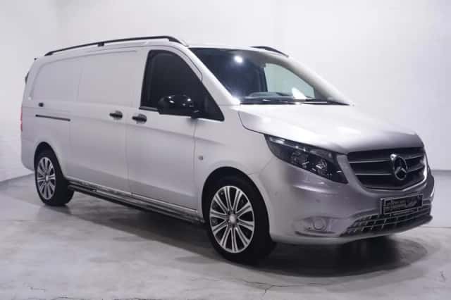 Mercedes-Benz Vito (2022) thumbnail 2