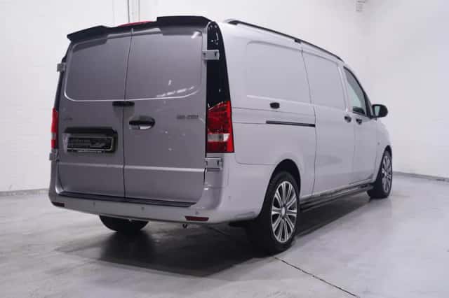 Mercedes-Benz Vito (2022) thumbnail 4
