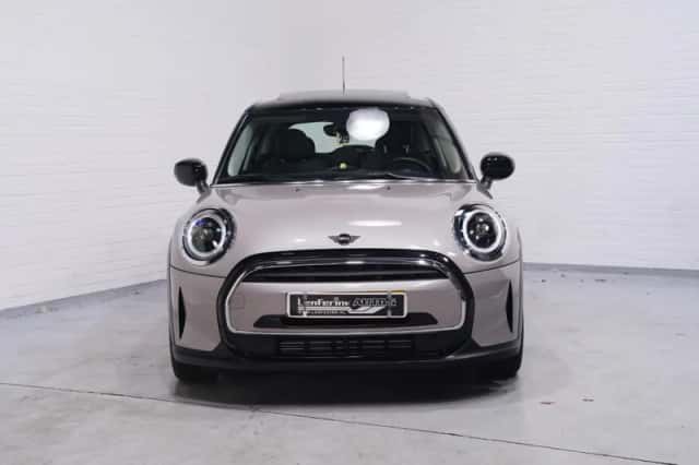 MINI Cooper (2022) thumbnail 3
