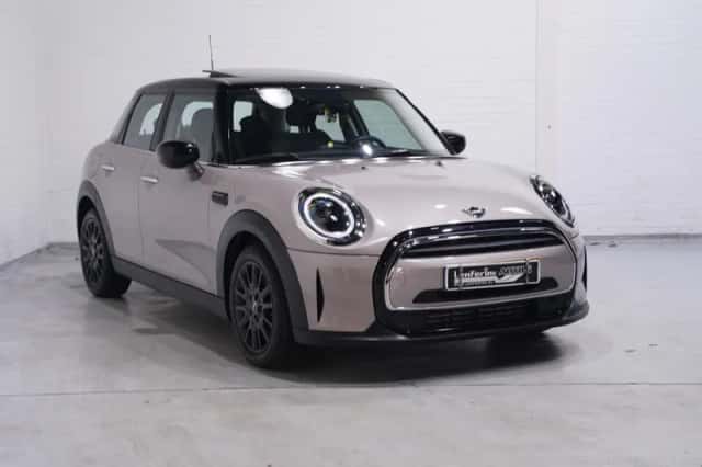 MINI Cooper (2022) thumbnail 4