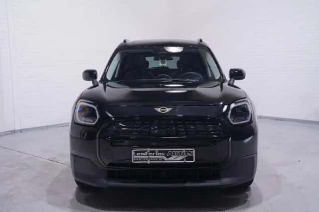 MINI Countryman (2024) thumbnail 3