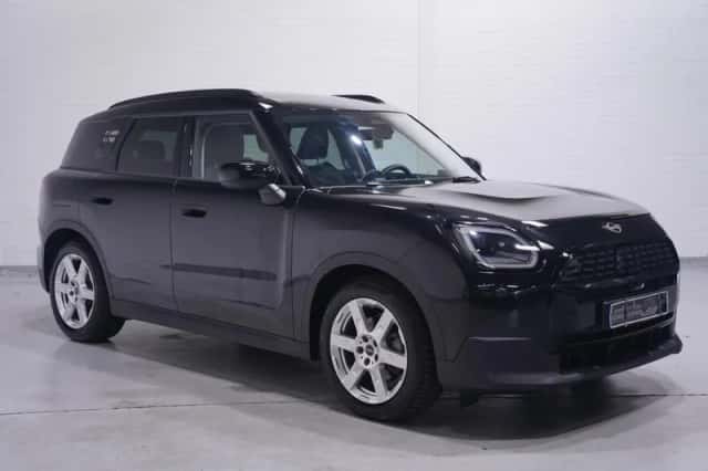 MINI Countryman (2024) thumbnail 4