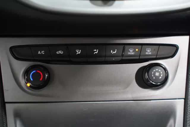 Opel Astra (2018) thumbnail 113
