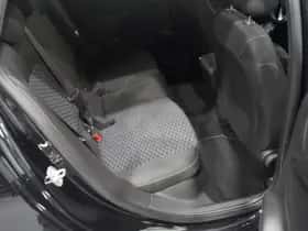 Opel Astra (2018) thumbnail 15