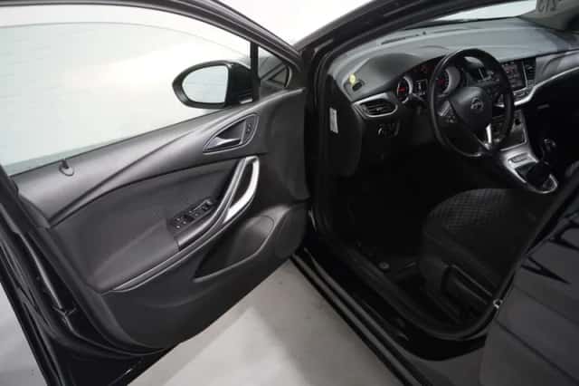 Opel Astra (2018) thumbnail 21