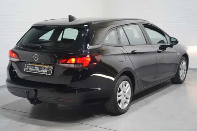 Opel Astra (2018) thumbnail 5