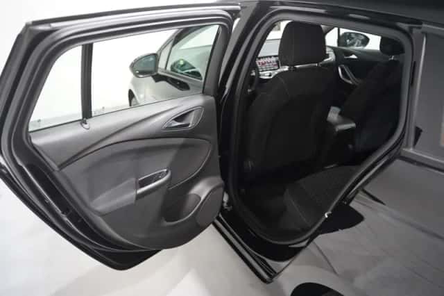 Opel Astra (2018) thumbnail 85