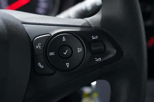 Opel Combo (2020) thumbnail 105