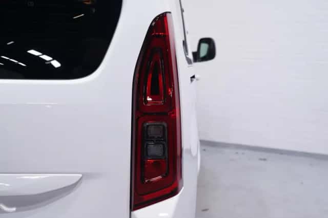 Opel Combo (2020) thumbnail 18
