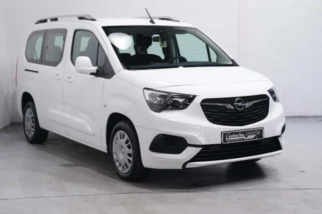 Opel Combo (2020) thumbnail 3