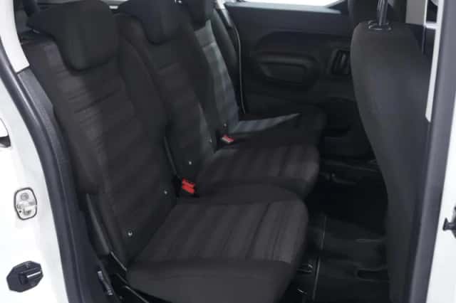 Opel Combo (2020) thumbnail 38