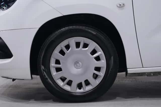 Opel Combo (2020) thumbnail 6