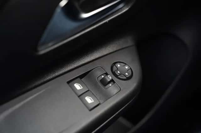 Opel Corsa (2022) thumbnail 42