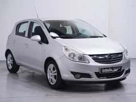 Opel Corsa (2010) thumbnail 101