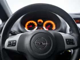 Opel Corsa (2010) thumbnail 25