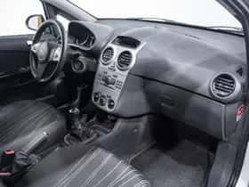 Opel Corsa (2010) thumbnail 35