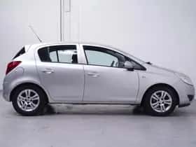 Opel Corsa (2010) thumbnail 7