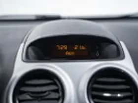 Opel Corsa (2010) thumbnail 97