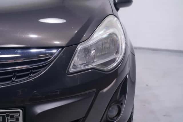 Opel Corsa (2013) thumbnail 5