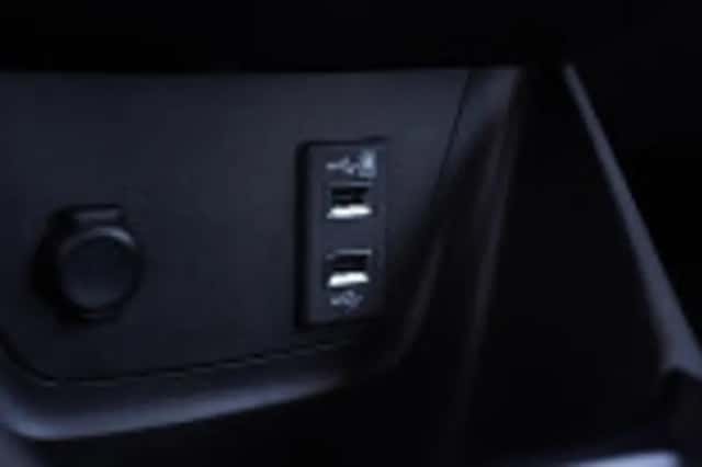 Opel Crossland (2021) thumbnail 103
