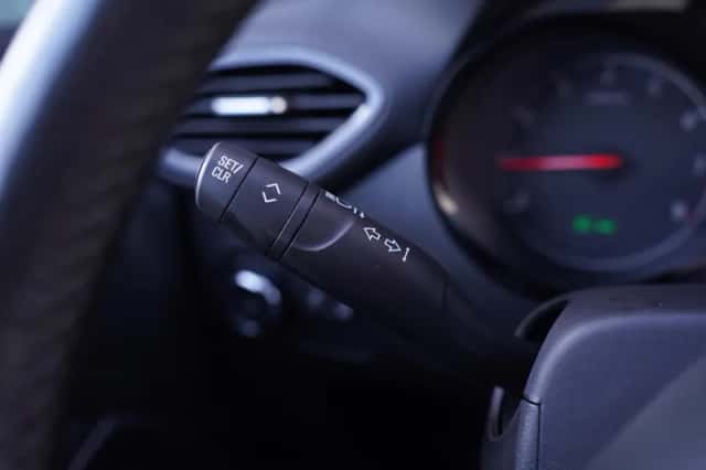 Opel Crossland (2021) thumbnail 24