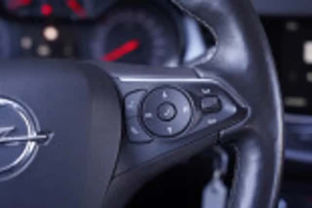Opel Crossland (2021) thumbnail 75
