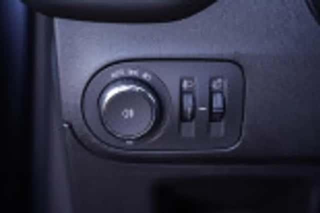 Opel Crossland (2021) thumbnail 89